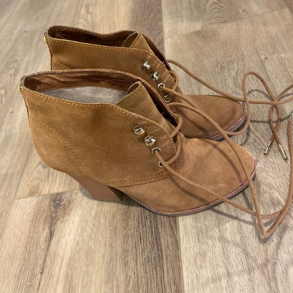 Michael Kors Chunky Heel Boots - Beige - Size 7